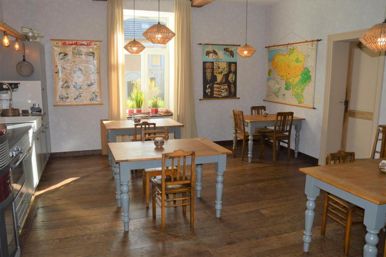 Aux 4 Saules De 4 Wilgen Bed & Breakfast Modave ภายนอก รูปภาพ