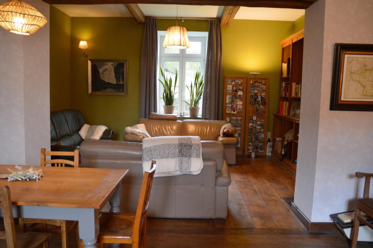 Aux 4 Saules De 4 Wilgen Bed & Breakfast Modave ภายนอก รูปภาพ