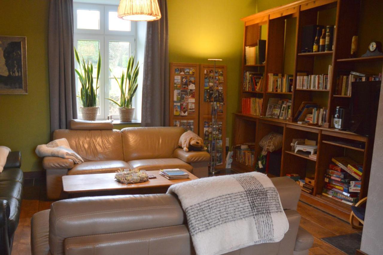 Aux 4 Saules De 4 Wilgen Bed & Breakfast Modave ภายนอก รูปภาพ