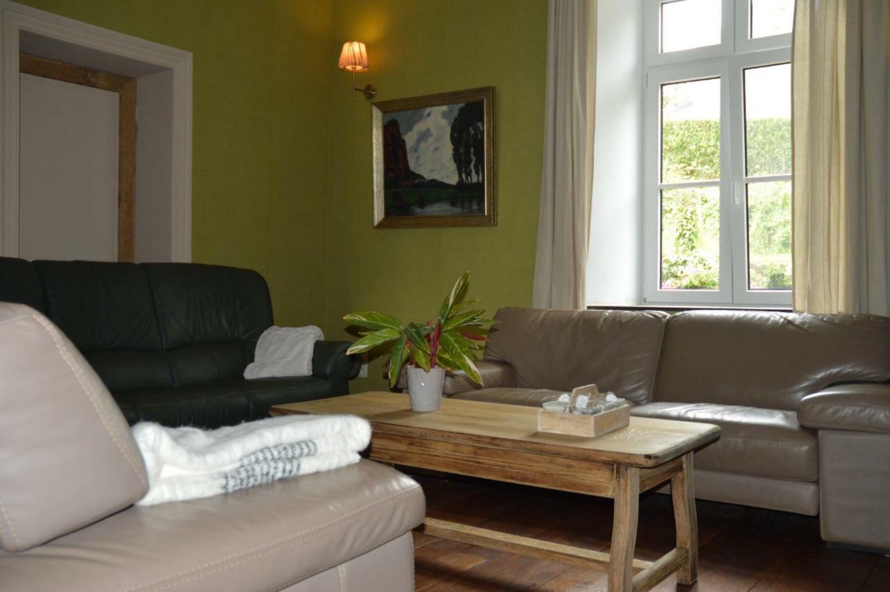 Aux 4 Saules De 4 Wilgen Bed & Breakfast Modave ภายนอก รูปภาพ