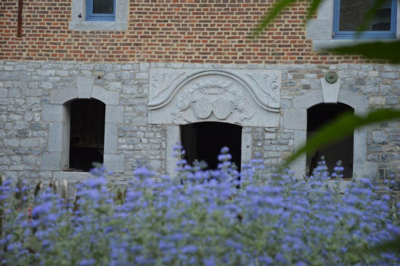 Aux 4 Saules De 4 Wilgen Bed & Breakfast Modave ภายนอก รูปภาพ