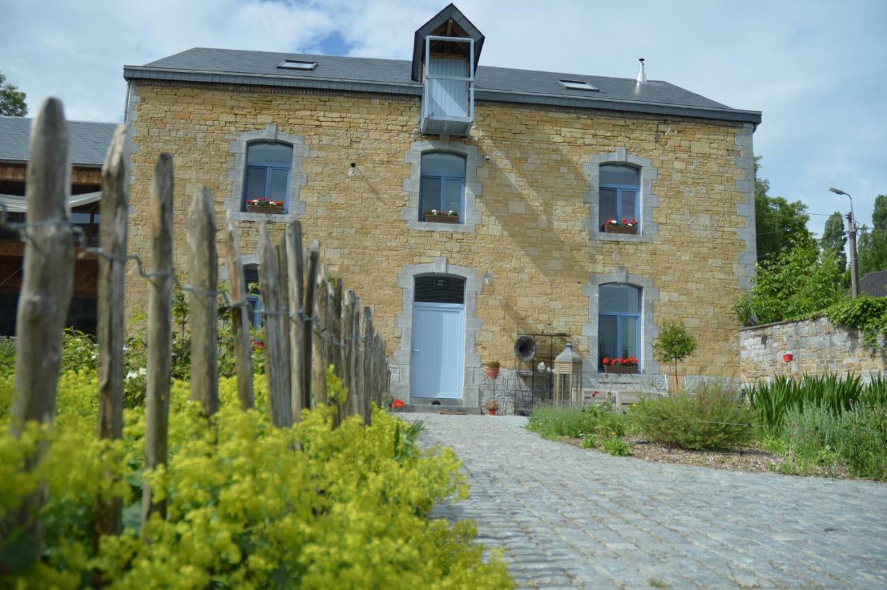 Aux 4 Saules De 4 Wilgen Bed & Breakfast Modave ภายนอก รูปภาพ