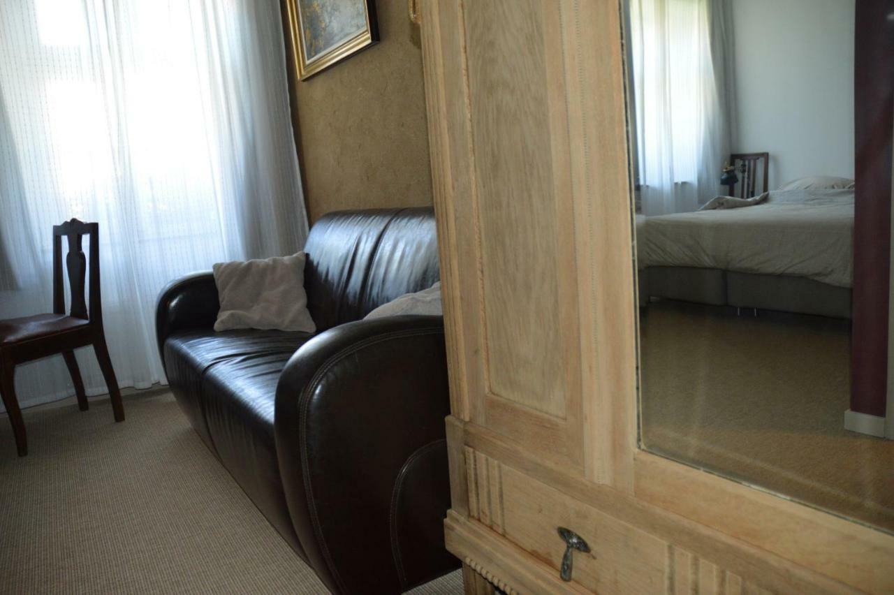 Aux 4 Saules De 4 Wilgen Bed & Breakfast Modave ภายนอก รูปภาพ