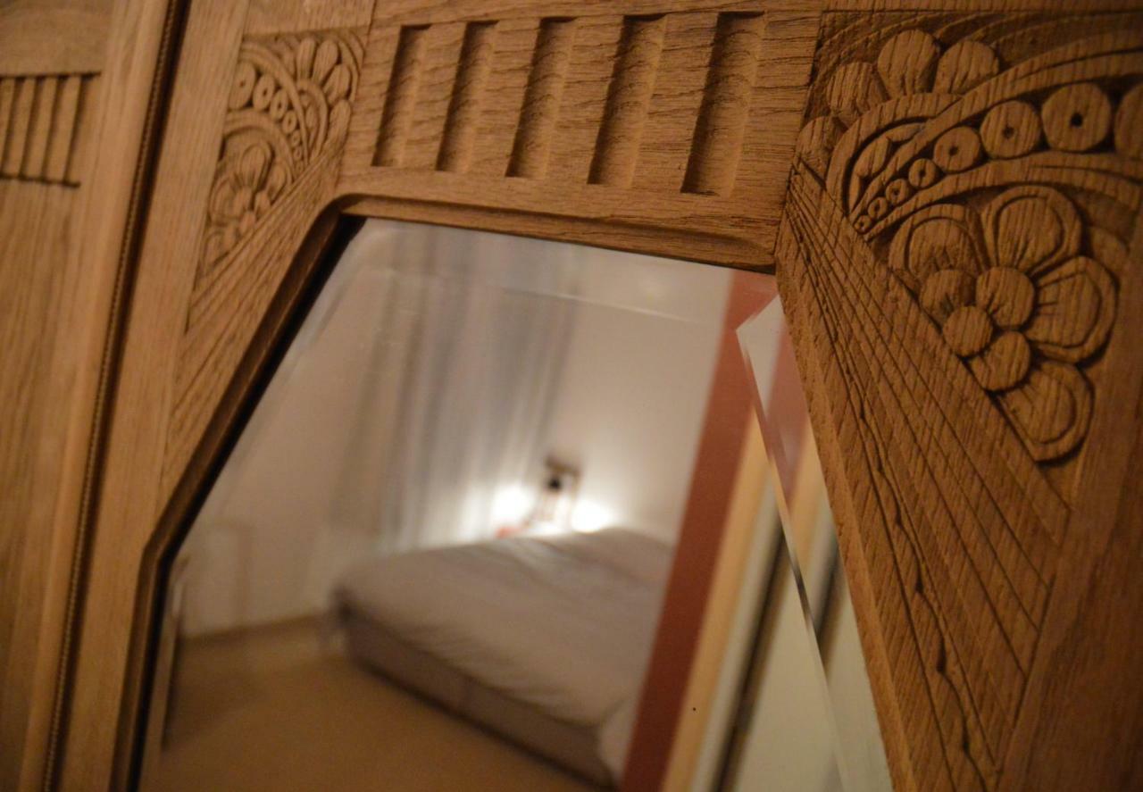 Aux 4 Saules De 4 Wilgen Bed & Breakfast Modave ภายนอก รูปภาพ