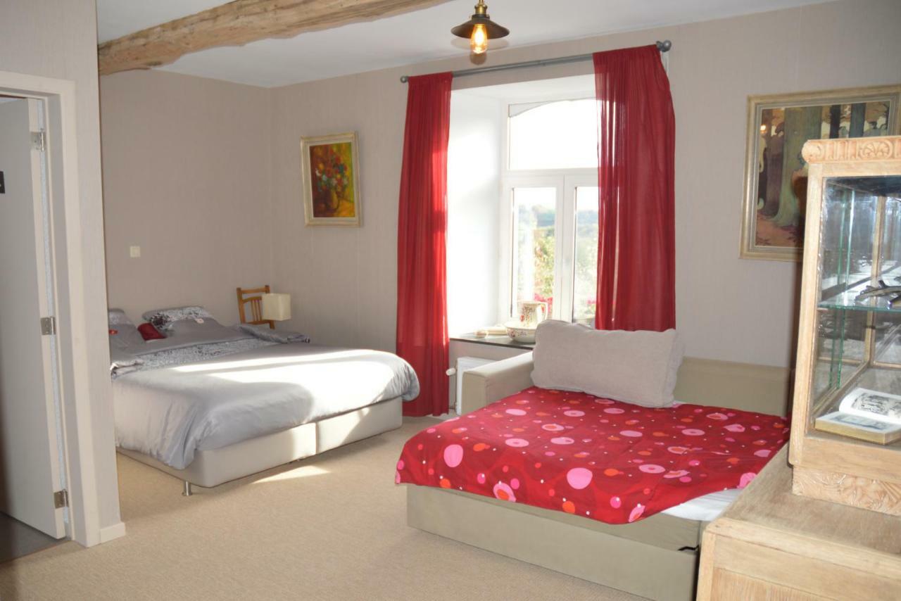 Aux 4 Saules De 4 Wilgen Bed & Breakfast Modave ภายนอก รูปภาพ